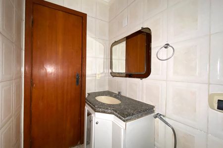 Apartamento à venda com 50m², 2 quartos e 1 vaga Apartamento à venda com 50m², 2 quartos e 1 vagaBanheiro