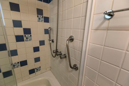 Apartamento para alugar com 74m², 2 quartos e 1 vaga Apartamento para alugar com 74m², 2 quartos e 1 vagaBANHEIRO
