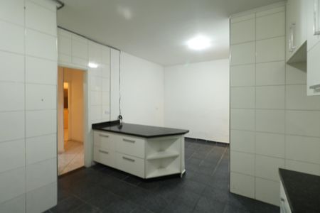Casa para alugar com 100m², 3 quartos e 1 vaga Casa para alugar com 100m², 3 quartos e 1 vagaCozinha