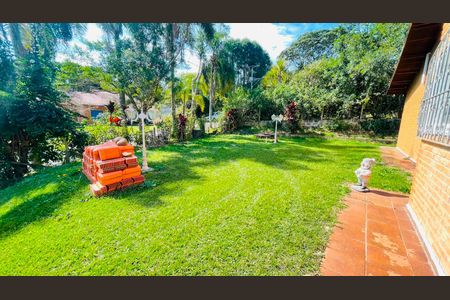 Casa de condomínio para alugar com 287m², 4 quartos e 3 vagasJardim