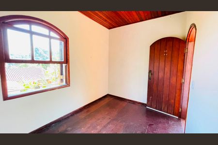 Casa de condomínio para alugar com 287m², 4 quartos e 3 vagasSuíte 