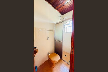 Banheiro da suíte de casa de condomínio para alugar com 4 quartos, 287m² em Colonial Village (caucaia do Alto), Cotia