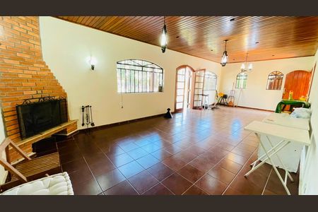 Sala de casa de condomínio para alugar com 4 quartos, 287m² em Colonial Village (caucaia do Alto), Cotia