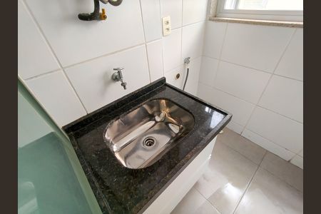Apartamento à venda com 58m², 2 quartos e 1 vaga Apartamento à venda com 58m², 2 quartos e 1 vagaCozinha e Área de Serviço