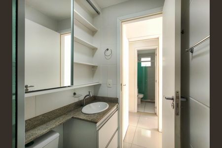Apartamento à venda com 58m², 2 quartos e 1 vaga Apartamento à venda com 58m², 2 quartos e 1 vagaBanheiro da Suíte