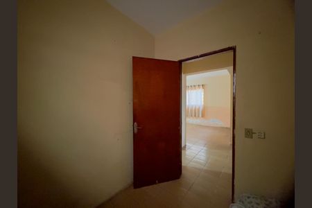 Despensa de casa para alugar com 3 quartos, 120m² em Jardim Centenario, Guarulhos