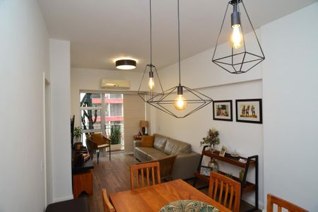 Sala de apartamento à venda com 3 quartos, 105m² em Barra da Tijuca, Rio de Janeiro