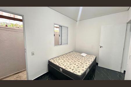 Quarto de casa para alugar com 1 quarto, 26m² em Parque Continental Ii, Guarulhos