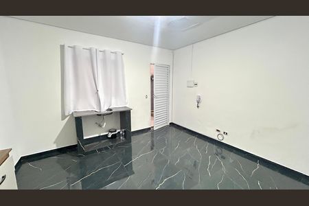 Sala - Cozinha de casa para alugar com 1 quarto, 26m² em Parque Continental Ii, Guarulhos