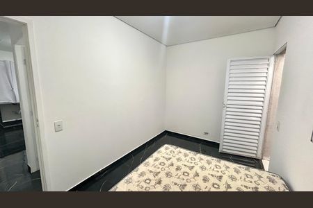 Quarto de casa para alugar com 1 quarto, 26m² em Parque Continental Ii, Guarulhos