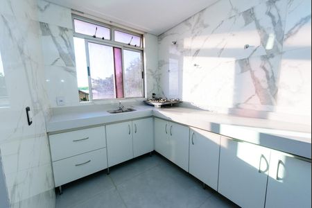 Apartamento para alugar com 98m², 3 quartos e 1 vaga Apartamento para alugar com 98m², 3 quartos e 1 vagaCozinha