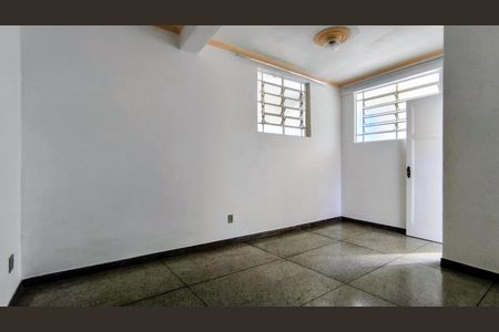 Apartamento para alugar com 2 quartos, 120m² em Floresta, Belo Horizonte