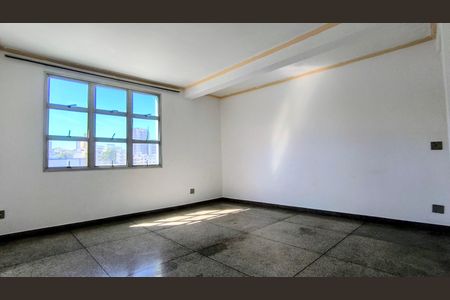 Apartamento para alugar com 2 quartos, 120m² em Floresta, Belo Horizonte