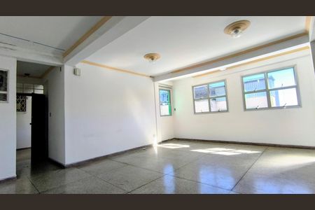 Apartamento para alugar com 2 quartos, 120m² em Floresta, Belo Horizonte