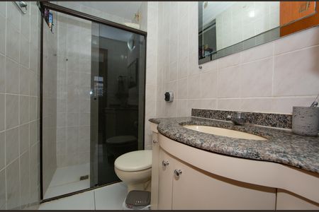Apartamento à venda com 60m², 2 quartos e 1 vaga Apartamento à venda com 60m², 2 quartos e 1 vagaBANHEIRO1