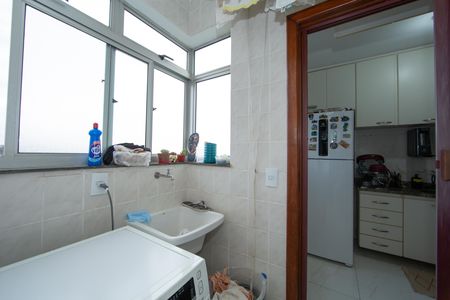 Apartamento à venda com 60m², 2 quartos e 1 vaga Apartamento à venda com 60m², 2 quartos e 1 vagaAREA DE SERVICO