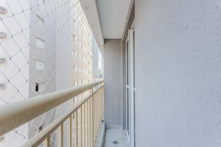 Studio para alugar com 25m², 1 quarto e sem vaga Studio para alugar com 25m², 1 quarto e sem vagaVaranda