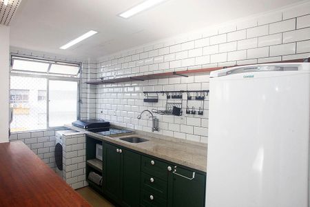 Apartamento para alugar com 71m², 2 quartos e 1 vagaCozinha + Área de Serviço