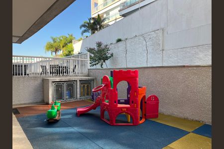 Apartamento à venda com 63m², 2 quartos e 1 vaga Apartamento à venda com 63m², 2 quartos e 1 vagaÁrea comum - Playground