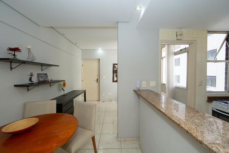 Apartamento à venda com 50m², 1 quarto e 1 vaga Apartamento à venda com 50m², 1 quarto e 1 vagaSALA