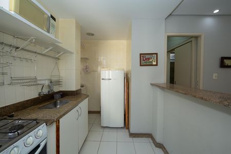 Apartamento à venda com 50m², 1 quarto e 1 vaga Apartamento à venda com 50m², 1 quarto e 1 vagaCOZINHA