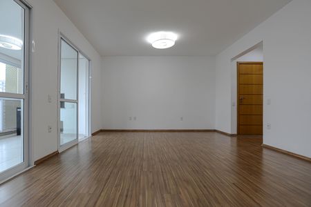 Apartamento para alugar com 124m², 3 quartos e 3 vagasSala