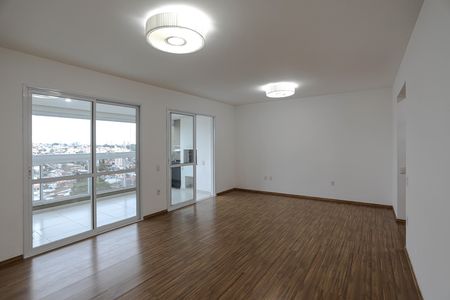 Apartamento para alugar com 124m², 3 quartos e 3 vagasSala