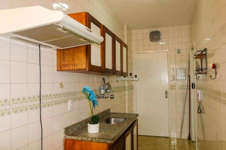 Apartamento para alugar com 55m², 2 quartos e sem vagaCozinha