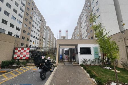 Fachada de apartamento para alugar com 2 quartos, 33m² em Parque Novo Mundo, São Paulo