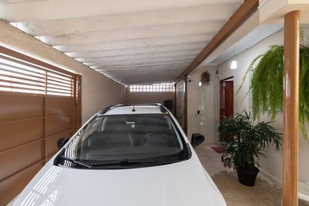Garagem de casa à venda com 4 quartos, 350m² em Cangaiba, São Paulo