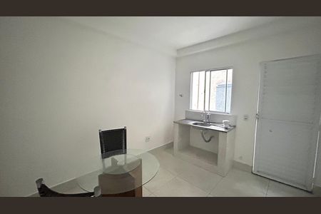 Sala - Cozinha de casa para alugar com 1 quarto, 26m² em Parque Continental Ii, Guarulhos