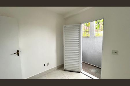 Quarto de casa para alugar com 1 quarto, 26m² em Parque Continental Ii, Guarulhos