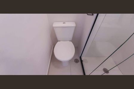 Banheiro Social de apartamento para alugar com 2 quartos, 50m² em Presidente Altino, Osasco