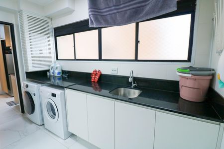 Área de Serviço de apartamento à venda com 3 quartos, 146m² em Santo Amaro, São Paulo