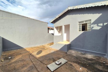 Casa para alugar com 110m², 2 quartos e 2 vagas Casa para alugar com 110m², 2 quartos e 2 vagasQuintal
