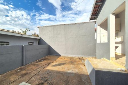 Casa para alugar com 110m², 2 quartos e 2 vagas Casa para alugar com 110m², 2 quartos e 2 vagasQuintal