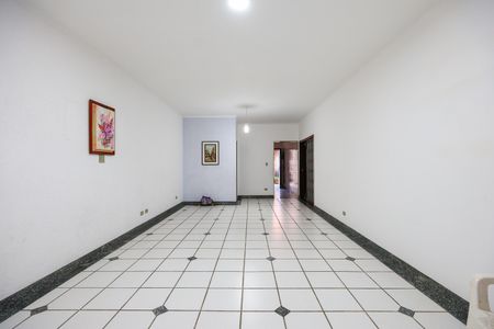 Casa para alugar com 3 quartos, 250m² em Jardim Santa Terezinha, Taboão da Serra