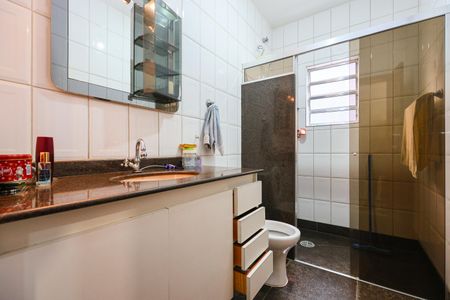 Banheiro de casa para alugar com 3 quartos, 250m² em Jardim Santa Terezinha, Taboão da Serra