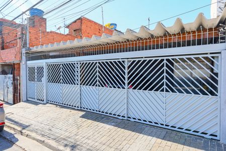 Fachada de casa para alugar com 3 quartos, 250m² em Jardim Santa Terezinha, Taboão da Serra