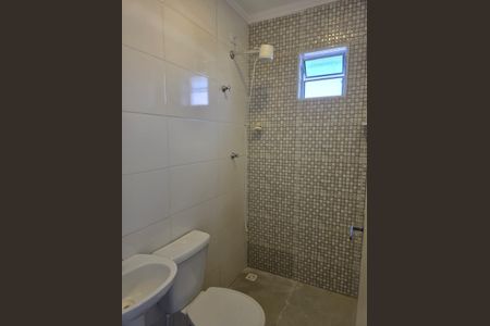 Banheiro de casa para alugar com 1 quarto, 30m² em Jardim Paraventi, Guarulhos