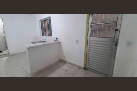 Sala de casa para alugar com 1 quarto, 30m² em Santa Maria, Osasco