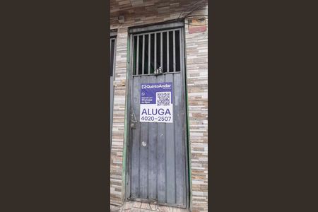 Fachada de casa para alugar com 1 quarto, 30m² em Santa Maria, Osasco
