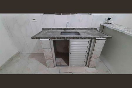 Cozinha de casa para alugar com 1 quarto, 30m² em Santa Maria, Osasco