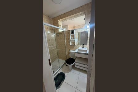 Banheiro de apartamento para alugar com 3 quartos, 68m² em Vila Valqueire, Rio de Janeiro