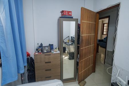 Casa à venda com 242m², 3 quartos e 4 vagas Casa à venda com 242m², 3 quartos e 4 vagasQuarto 2