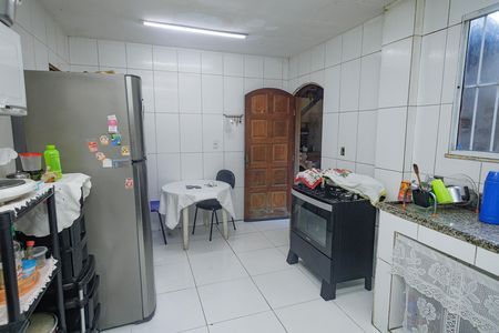 Casa à venda com 242m², 3 quartos e 4 vagas Casa à venda com 242m², 3 quartos e 4 vagasCozinha