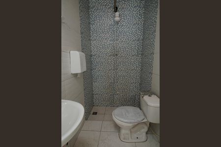 Casa à venda com 242m², 3 quartos e 4 vagas Casa à venda com 242m², 3 quartos e 4 vagasBanheiro 2
