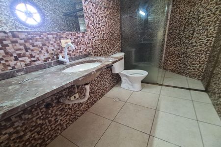 Banheiro da Suíte de casa para alugar com 3 quartos, 200m² em Parque Sao Rafael, São Paulo