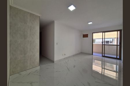 Apartamento para alugar com 100m², 3 quartos e 2 vagas