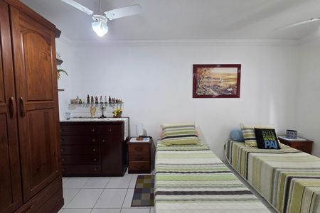Quarto 1 de apartamento para alugar com 1 quarto, 56m² em Maracanã, Praia Grande